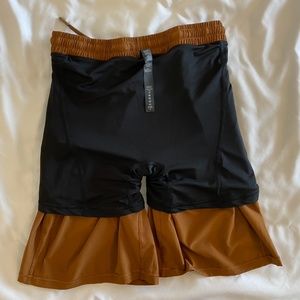 Lululemon Pace Breaker 9" Lined Rust Small